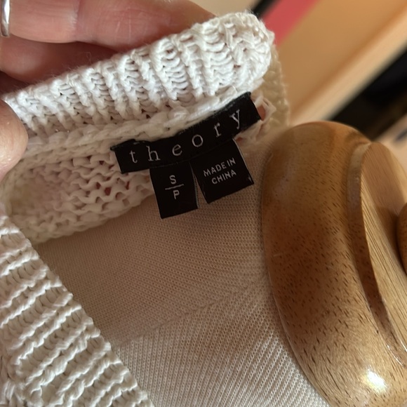 Sleeveless Knit Top - Picture 5 of 5